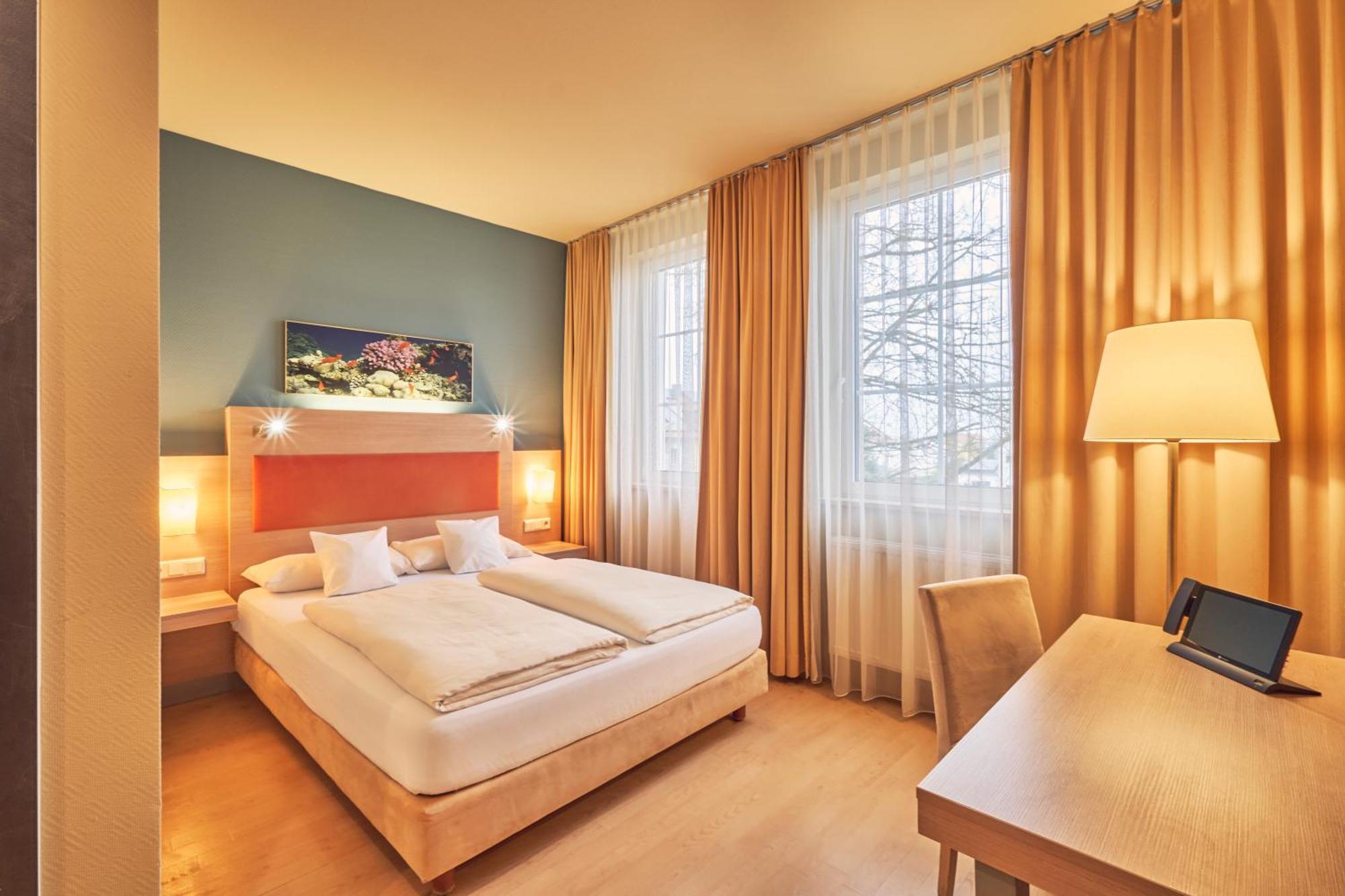 Hotel Akzent 3*